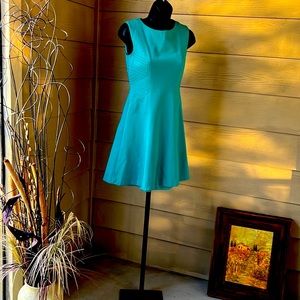 Antonio Melani Sleeveless Fit & Flare Silhouette. Preowned